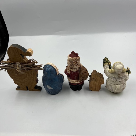 Vintage Lot 5 Christmas Santa Claus Figurines Primitive Old World Wooden Plush - Picture 3 of 14